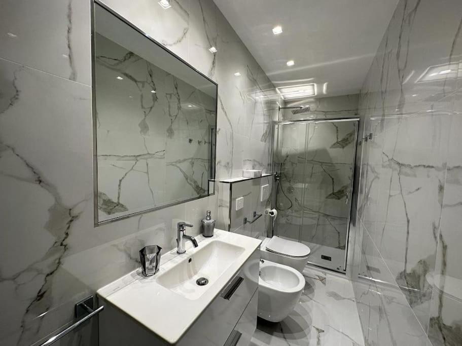 Suite Aurora Luxury In The Center Of Sanremo Eksteriør bilde